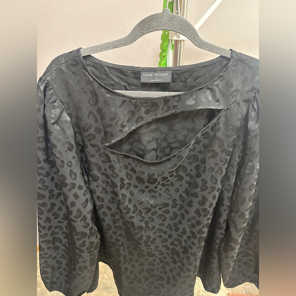 Lane Bryant Cut Out Blouse Black Animal Print Twill Puff Sleeve
